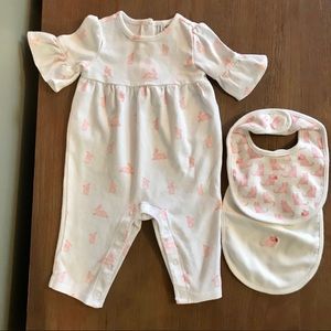 Janie & Jack Baby Girl Bundle - Romper & Bibs